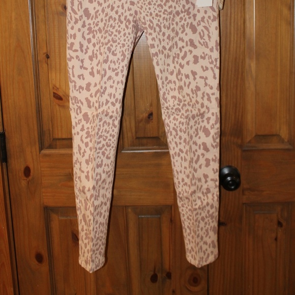 SEVEN JEANS LIGHT CHEETAH PRINT - Picture 2 of 5